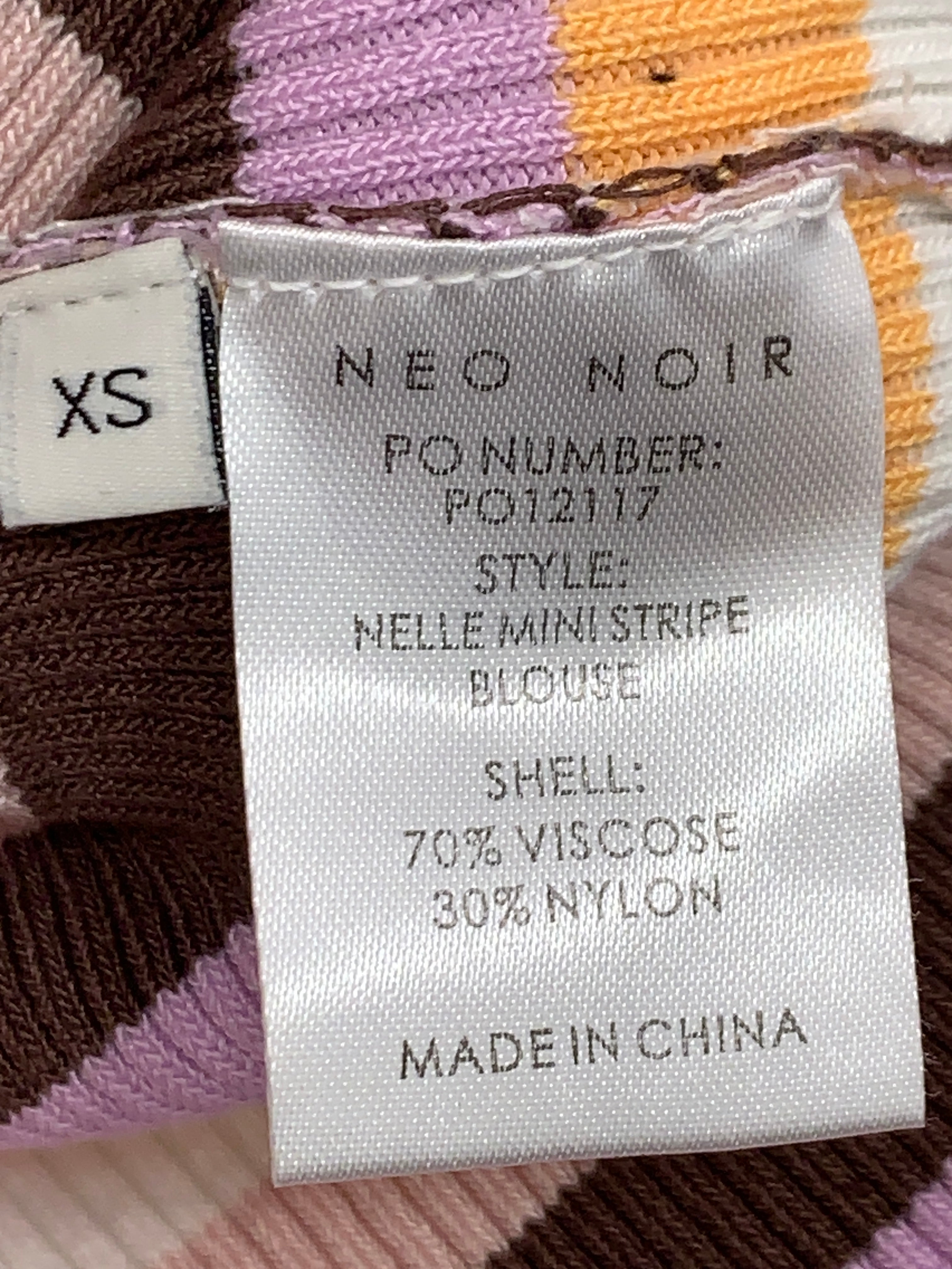 Neo Noir Bluse